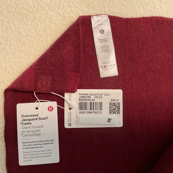 Lululemon Oversized Camo Jacquard Scarf 82x16 in new with tags - Picture 2 of 6